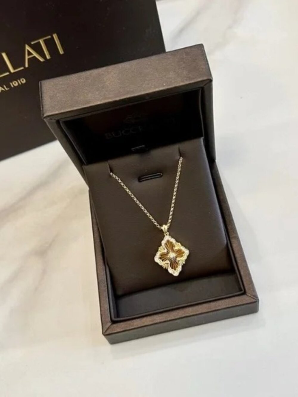 Buccellati lace pendant necklace